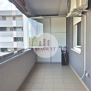 NAJAM - ZAPREŠIĆ Centar, 2soban stan 44 m2 + parking, 2. kat, lift, loggia