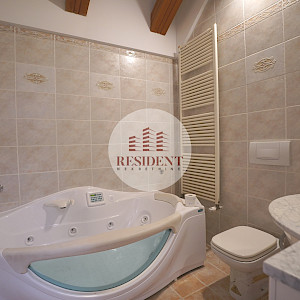 NAJAM - MAKSIMIR Prostran 4soban stan 94 m2 + parking, 2.kat, top lokacija, terasa, BEZ PROVIZIJE