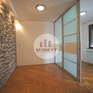 VRBANI 3 Functional one-bedroom apartment 38 m2, 3rd floor, top location, loggia, balcony, storage room