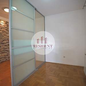 VRBANI 3 Functional one-bedroom apartment 38 m2, 3rd floor, top location, loggia, balcony, storage room