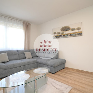 ŠPANSKO Funkcionalan 1soban stan 40 m2, 2. kat, odlična lokacija, loggia, spremište