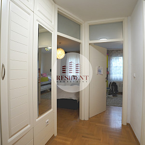 GREDICE Komforan 3soban stan 75 m2, top lokacija, mirno okruženje, spremište