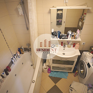 GREDICE Komforan 3soban stan 75 m2, top lokacija, mirno okruženje, spremište